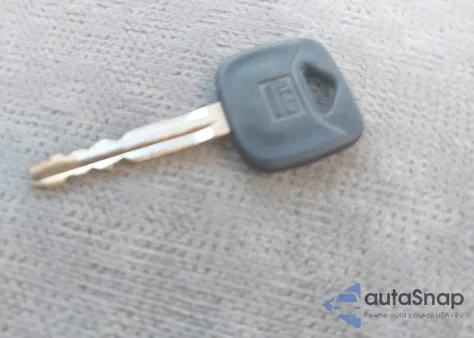 2004 Toyota Corolla Ce из США, поврежденный, VIN 2T1BR32E84C286765